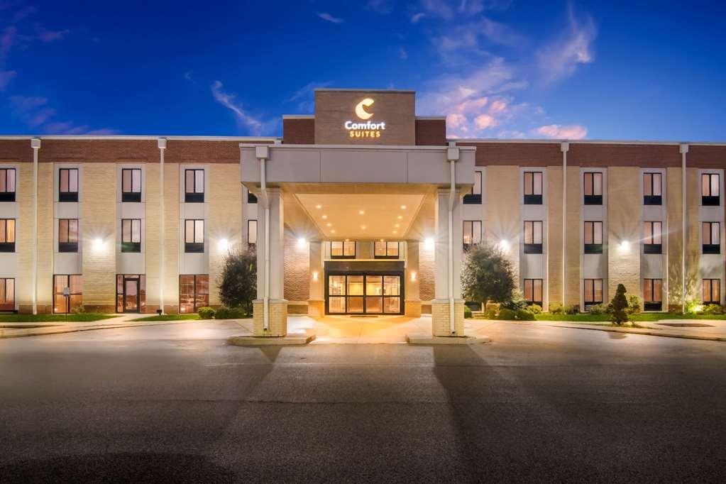 Comfort Suites Rensselaer Near Fair Oaks Exterior photo