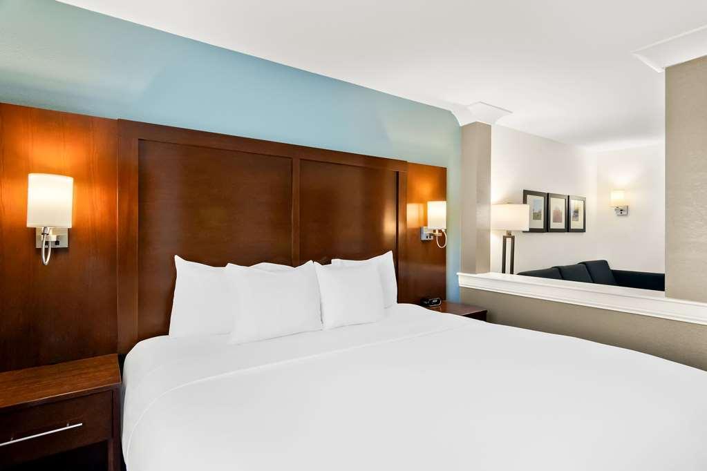 Comfort Suites Rensselaer Near Fair Oaks Room photo