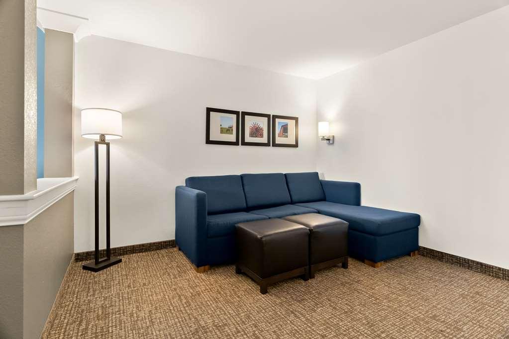Comfort Suites Rensselaer Near Fair Oaks Room photo